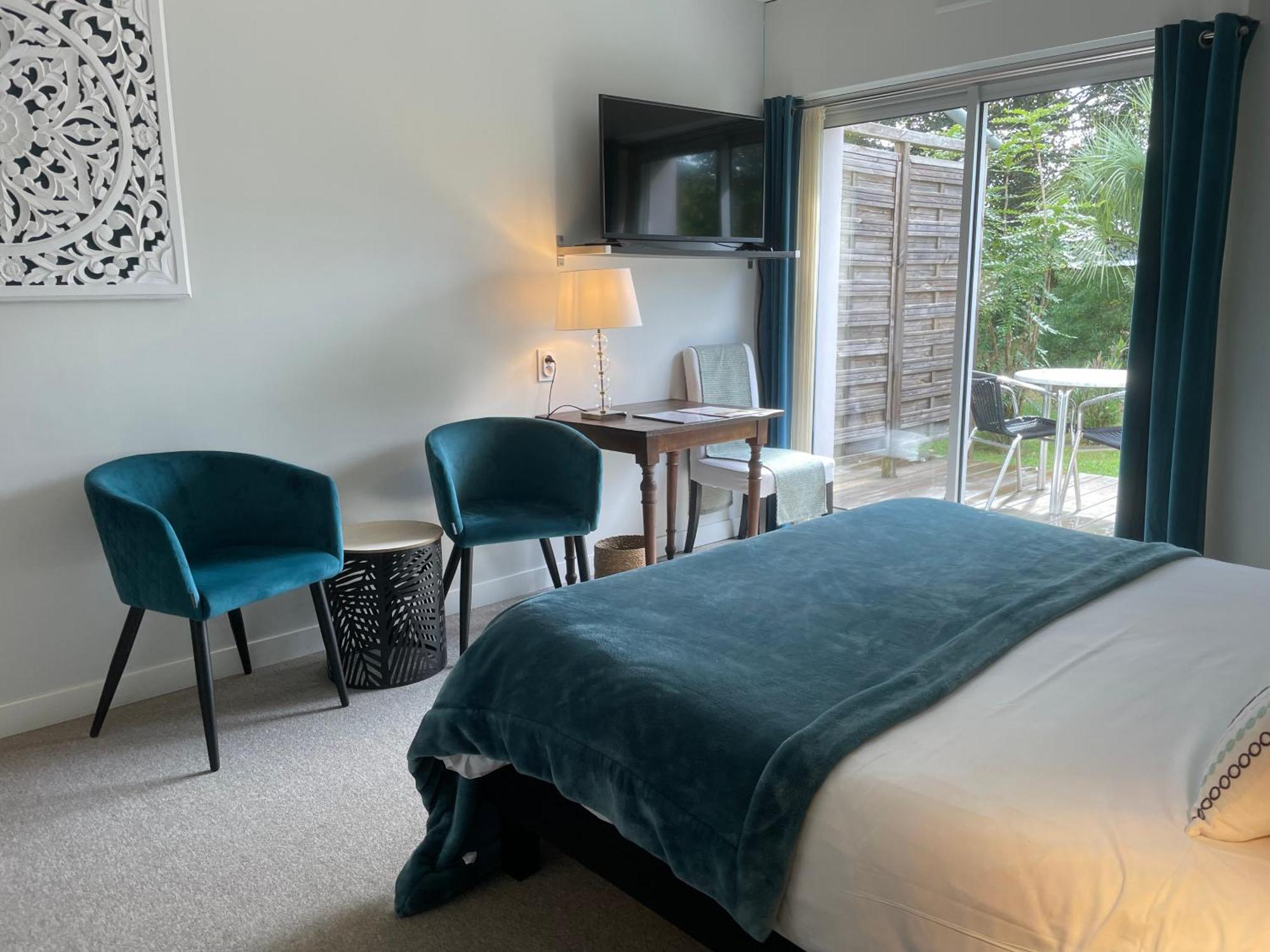 Carnac Lodge Hotel & Spa ปลูอาร์แนล ภายนอก รูปภาพ