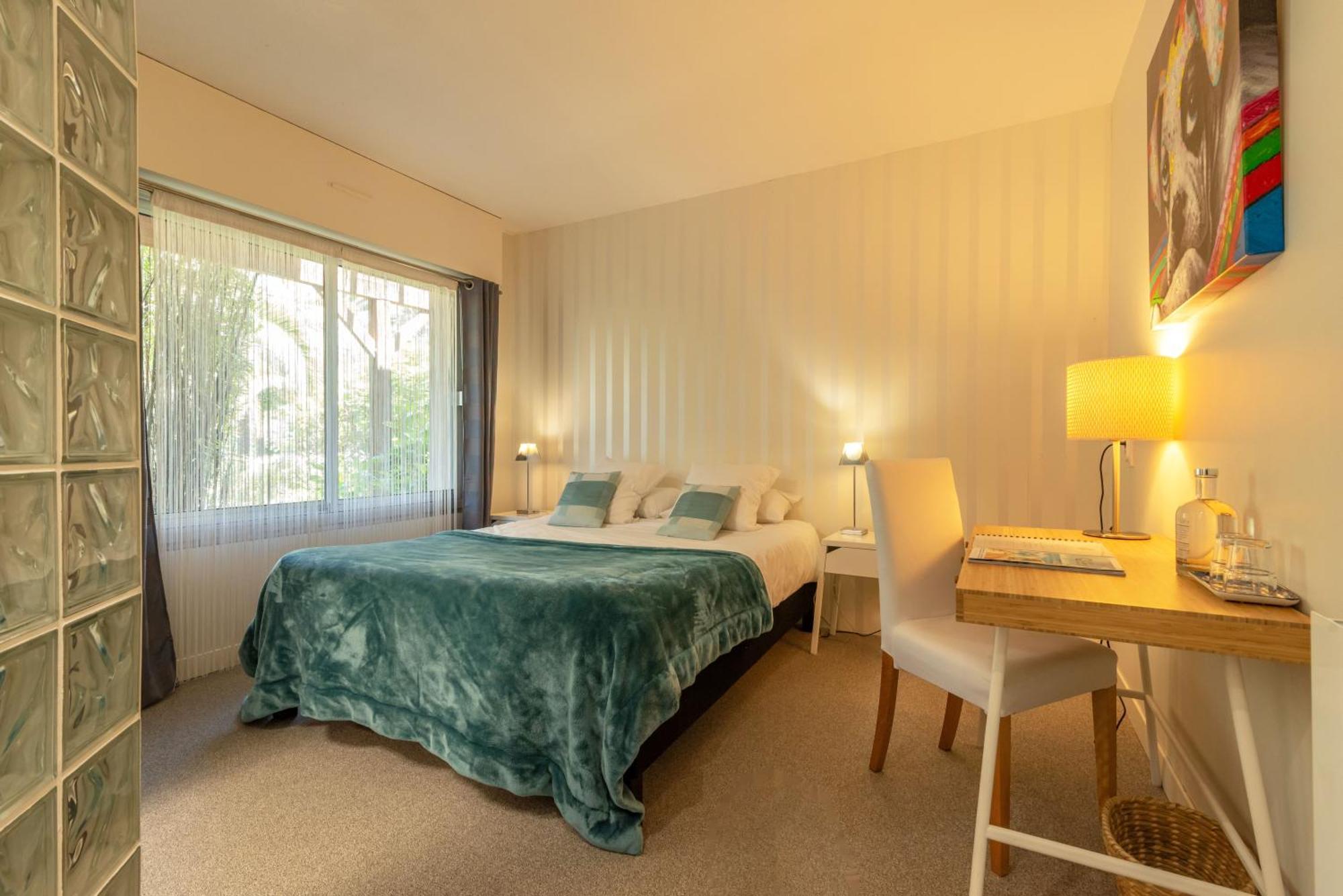Carnac Lodge Hotel & Spa ปลูอาร์แนล ภายนอก รูปภาพ