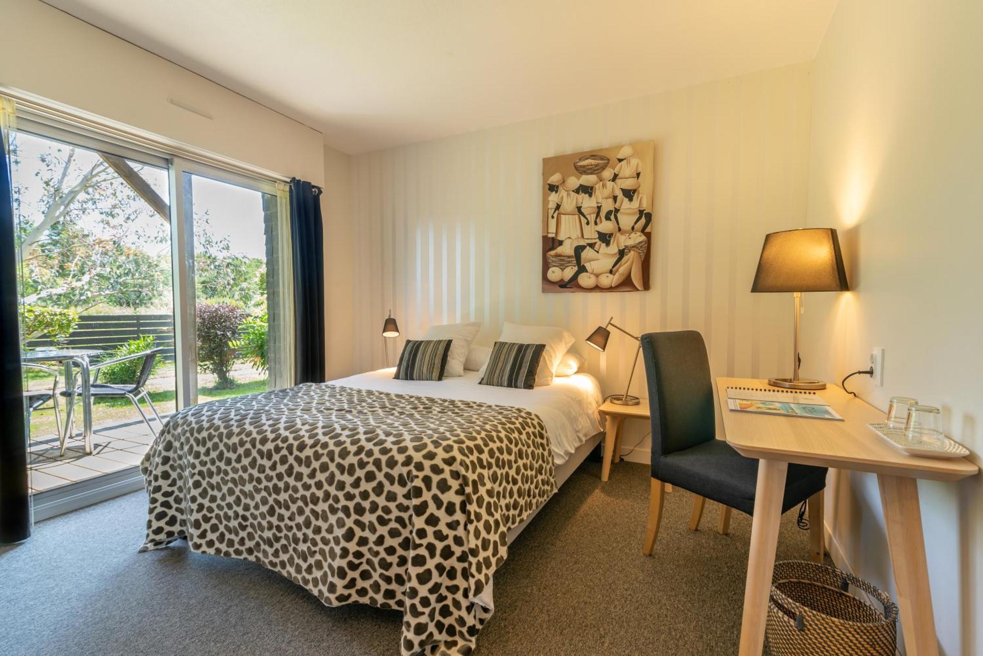 Carnac Lodge Hotel & Spa ปลูอาร์แนล ภายนอก รูปภาพ