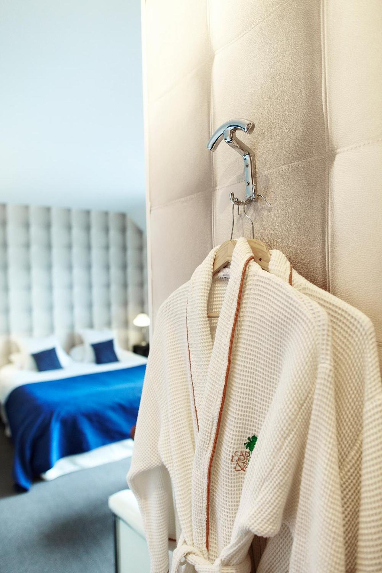 Carnac Lodge Hotel & Spa ปลูอาร์แนล ภายนอก รูปภาพ