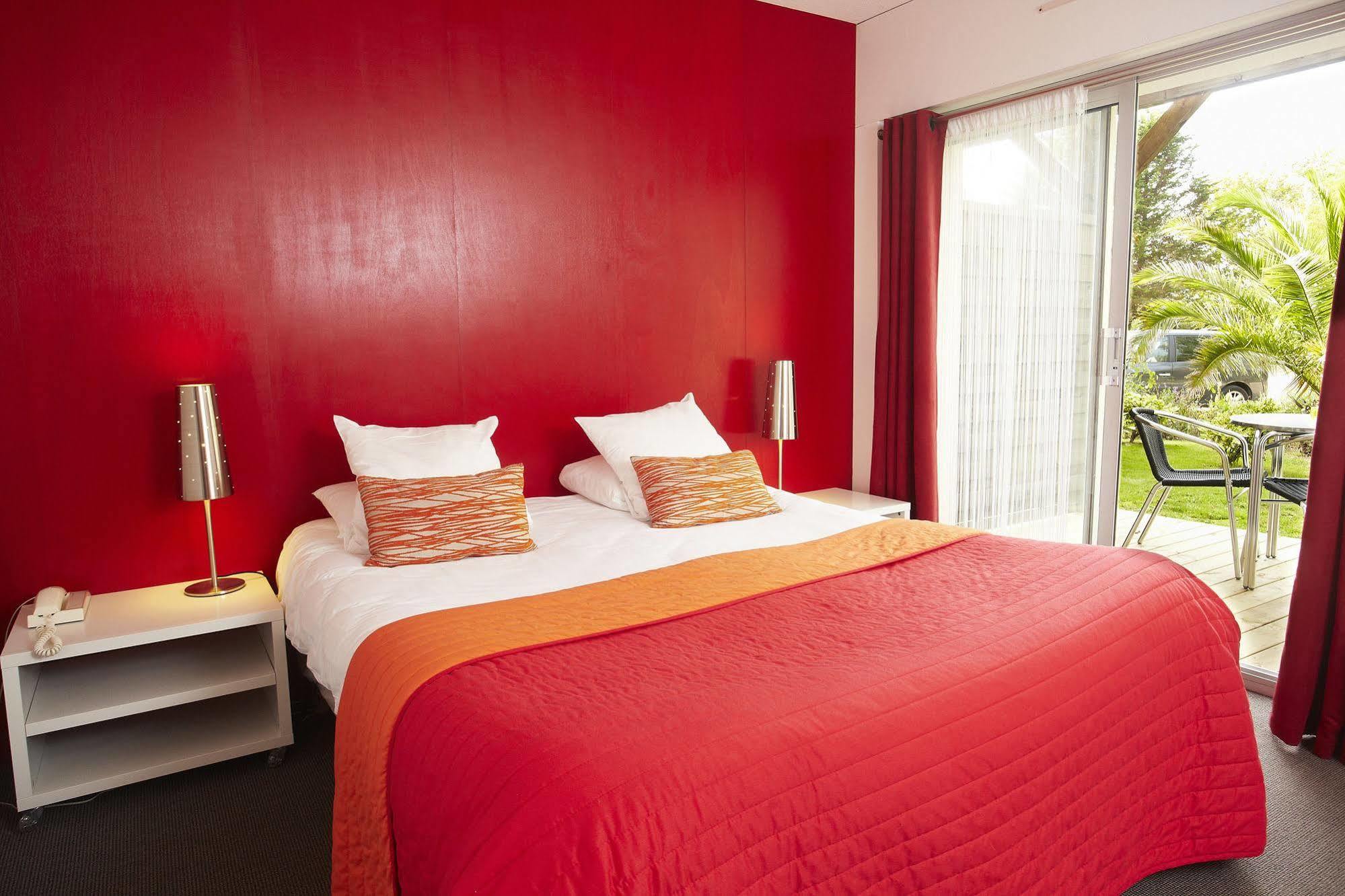 Carnac Lodge Hotel & Spa ปลูอาร์แนล ภายนอก รูปภาพ